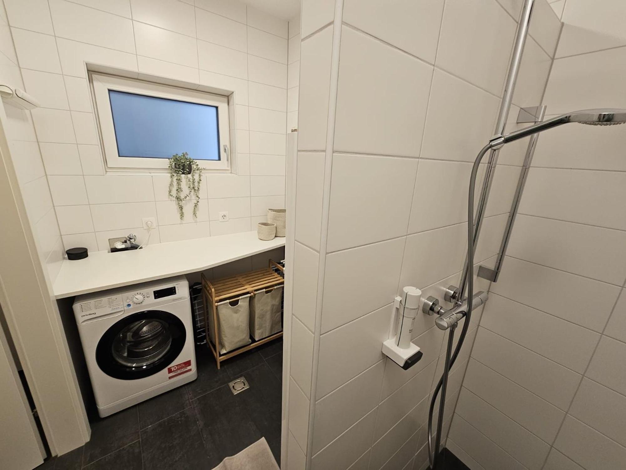 Apartment Leibnitz Im Zentrum Nahe Am Bahnhof Und Der Suedsteirischen Weinstrasse 外观 照片